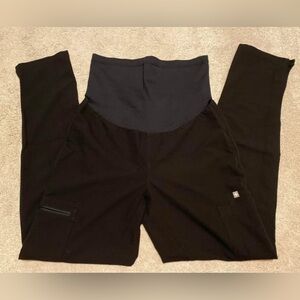 FIGS Maternity Small Black Yolas